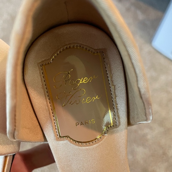 NWOT Roger Vivier Satin Chips Strass Ballerina Flats - Picture 5 of 10